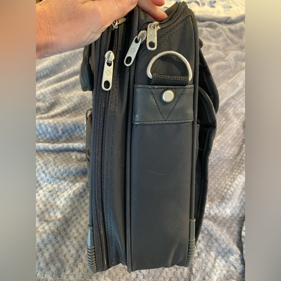 GC Samsonite black computer laptop PC messenger bag - Picture 6 of 13